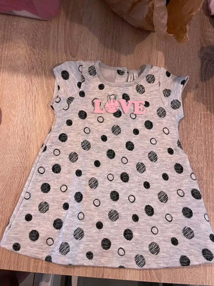 Robe pull manches courtes