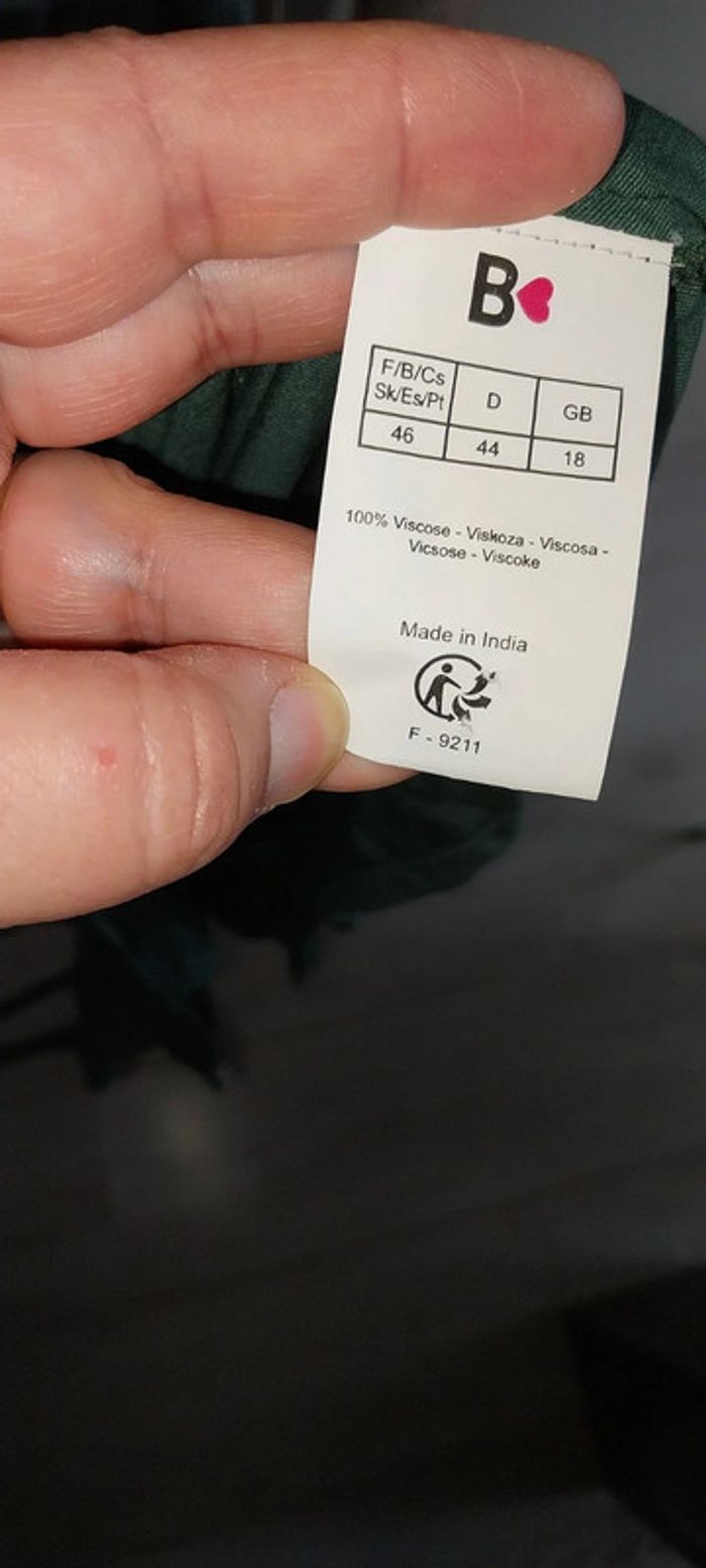 Chemise kaki taille 46 neuve jamais portée. Manches 3/4. - photo numéro 5