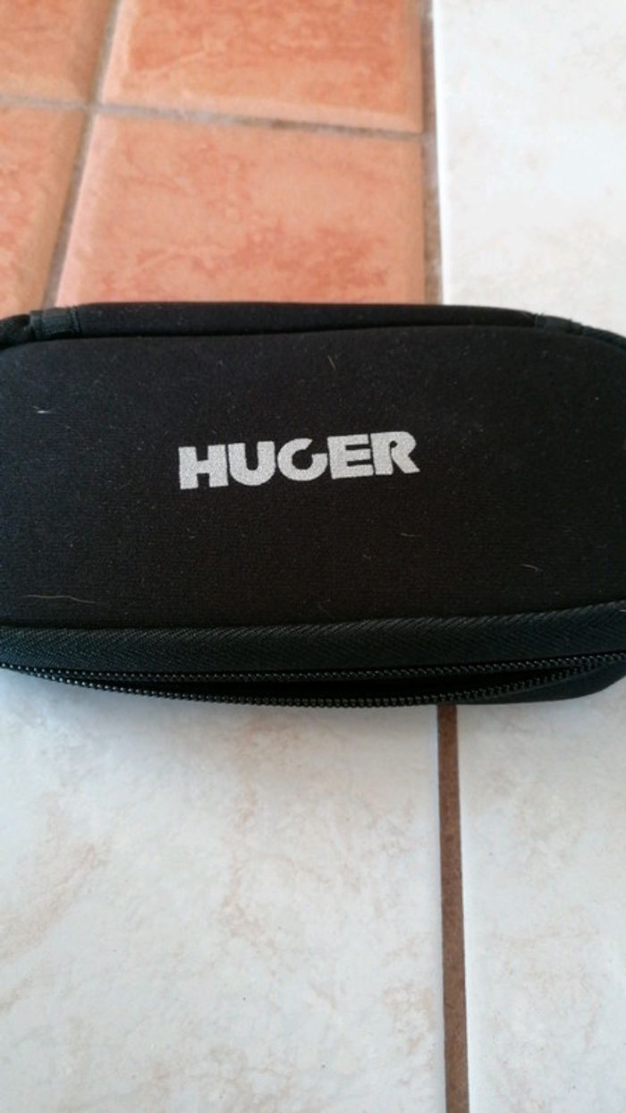 Montre HUCER - photo numéro 4