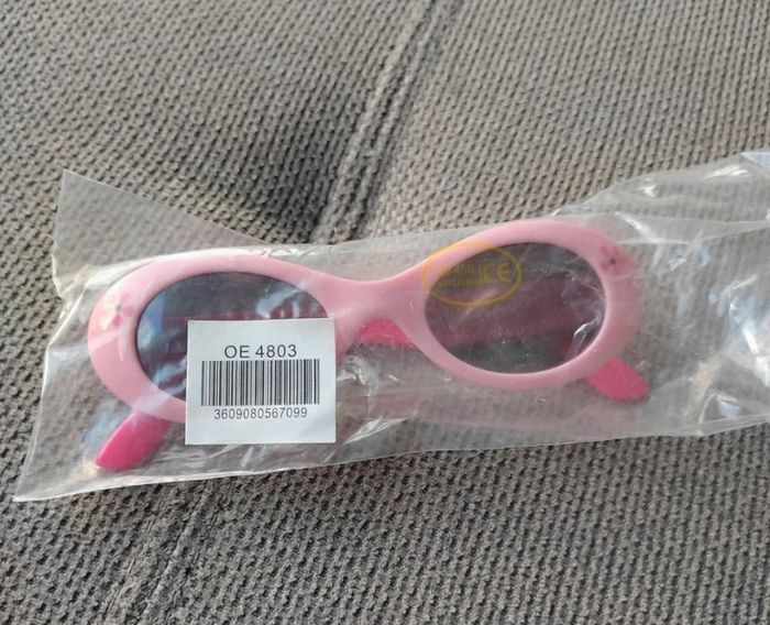 Lunettes de soleil reine des neiges - photo numéro 2