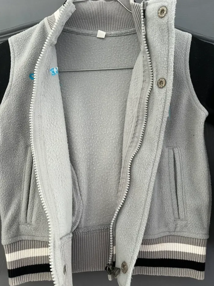 Veste teddy enfant gris et noir – style collège - photo numéro 4