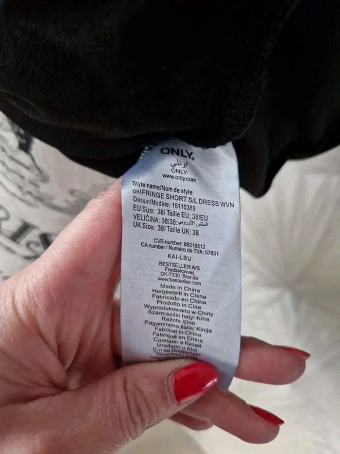 Jolie robe neuve Only taille 38 - photo numéro 7