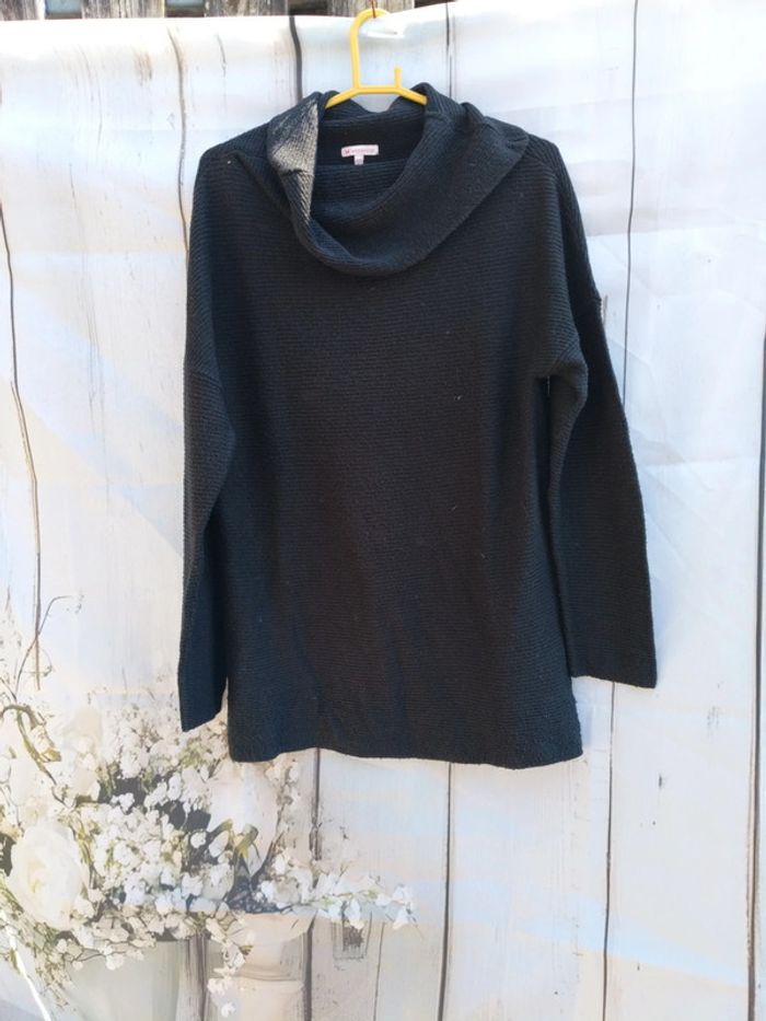 Pull long col roulé