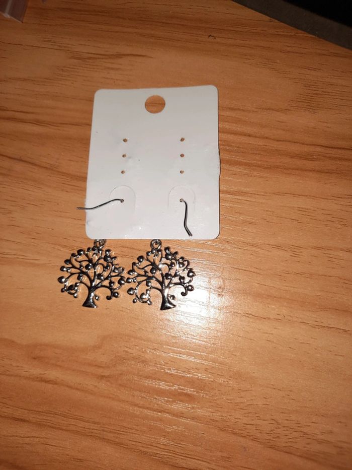 Boucle d'oreille arbre strass neuf - photo numéro 5