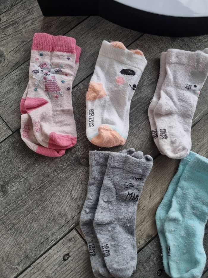 Lot chaussettes 👧🏻 17/18 - photo numéro 2
