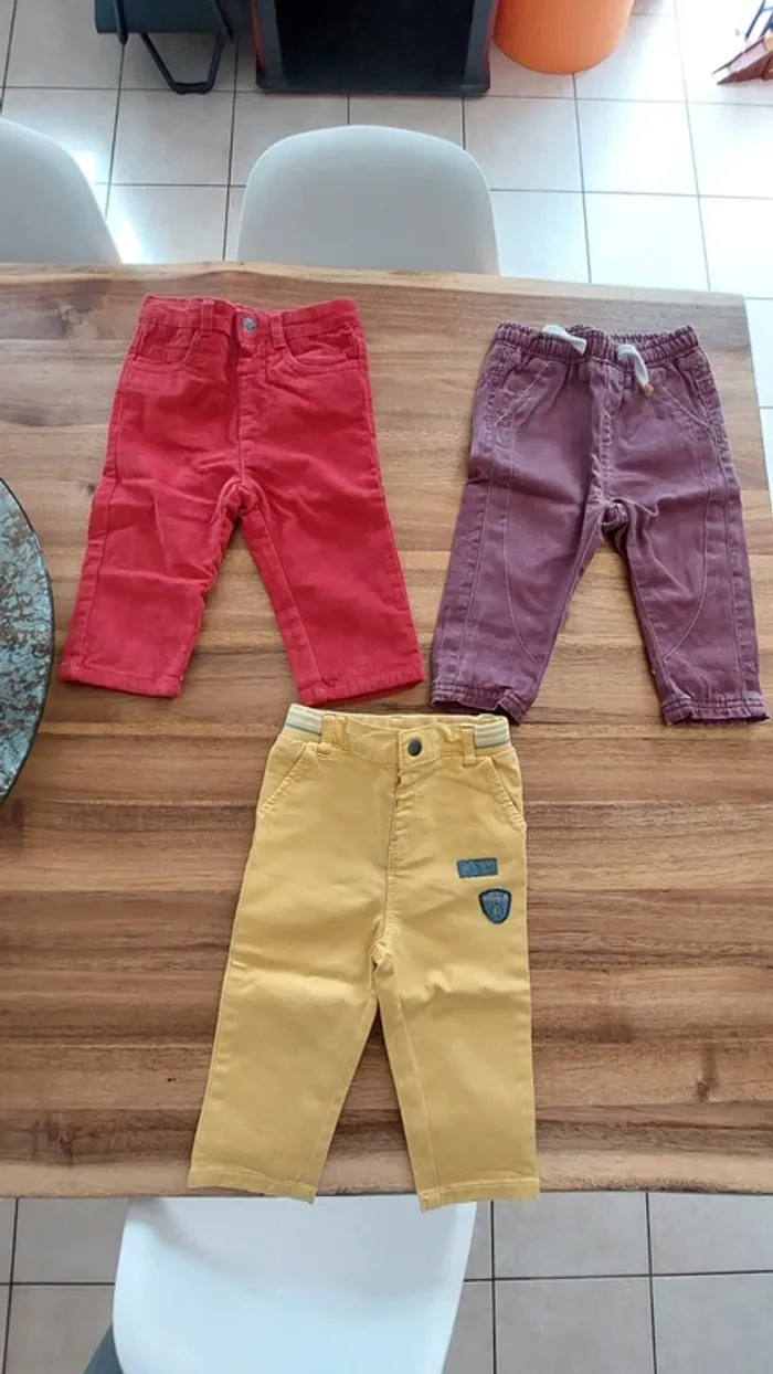 Lots 3 pantalon 12 mois