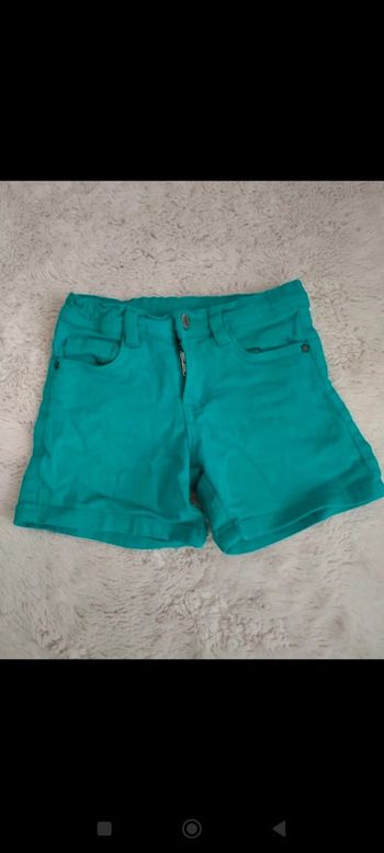 Short en jean taille 3 ans