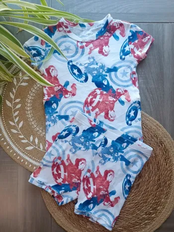 🐼 Pyjama Légé Captain America taille 4ans