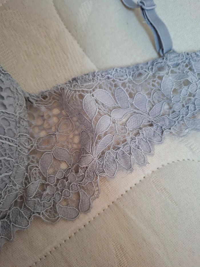Soutien gorge ampliforme 85b Etam couleur lilas - photo numéro 5