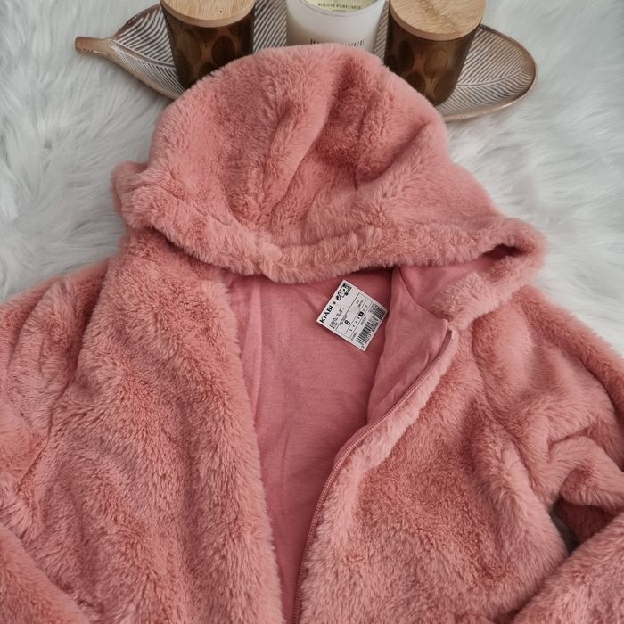 NEUVE (non portée)🏷😍🥰 Veste /blouson zippée 8 ans fille 🔥🔥🔥 - photo numéro 2