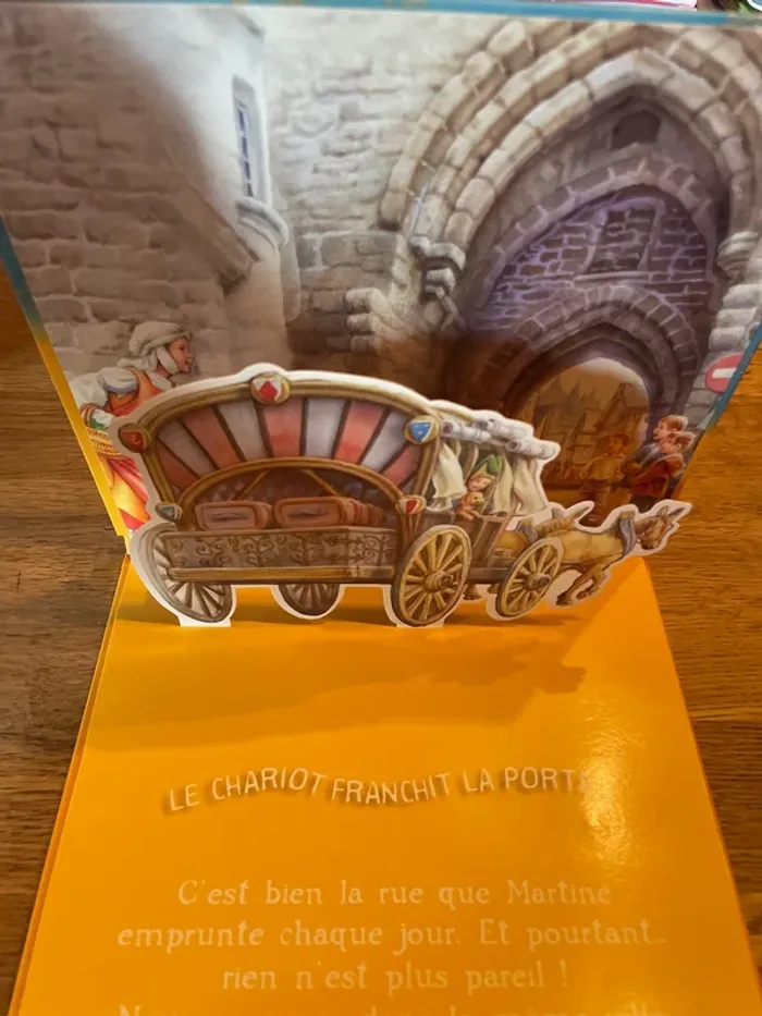 Livre Pop-up Martine Imagine Martine au temps des chevaliers - photo numéro 7