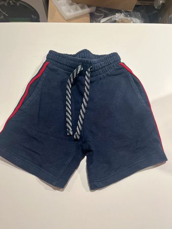 Short kiabi taille 3 ans