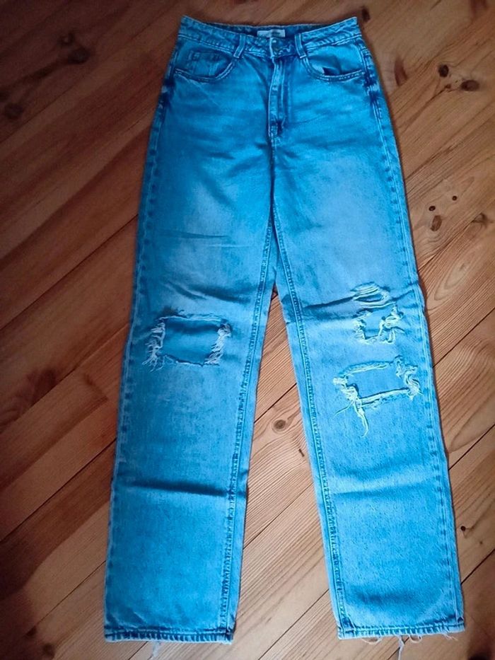 Joli Jeans style troué - Taille S 36 - photo numéro 3
