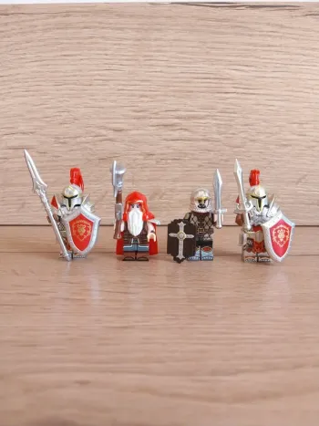Figurines type lego 4 guerriers humains rouge Warcraft