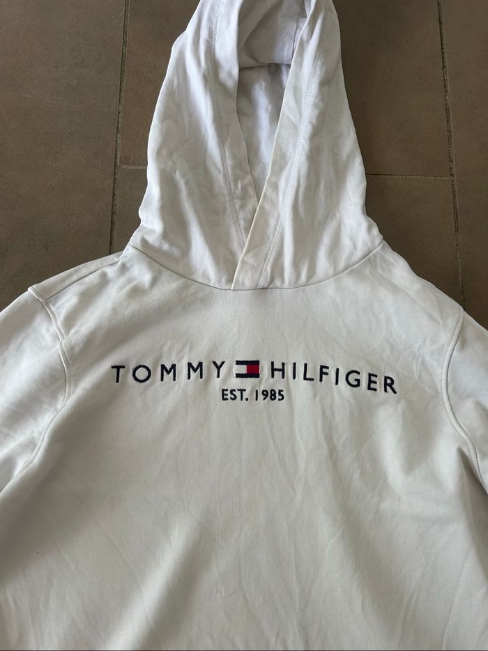 Sweat blanc Tommy Hilfiger taille 14 ans - photo numéro 3