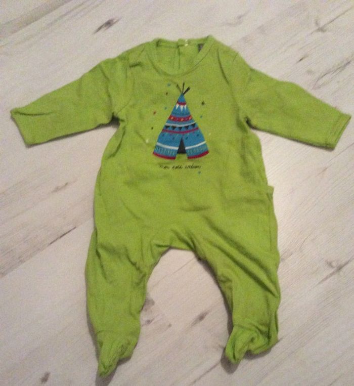 Pyjama fin NEUF 1 mois Orchestra