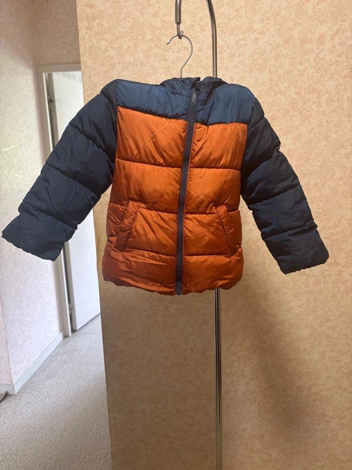 Doudoune chaude taille 4ans marque kiabi