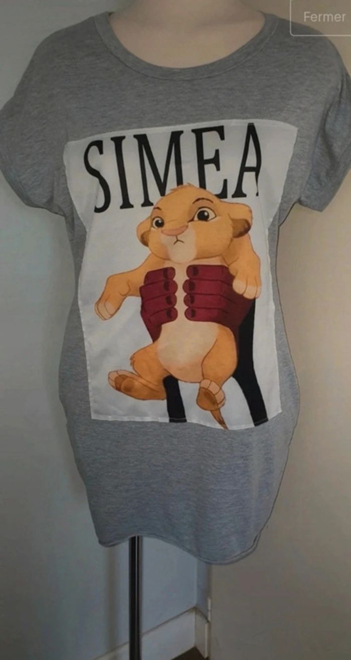 Tee-shirt long L/XL le roi lion