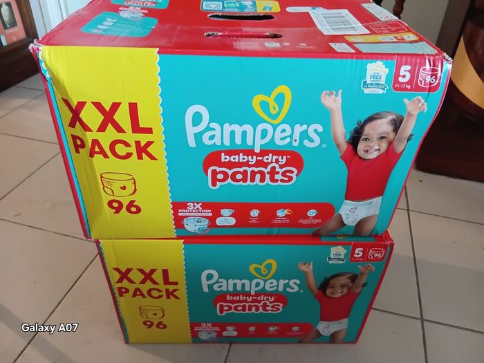Couches pampers pants - photo numéro 2
