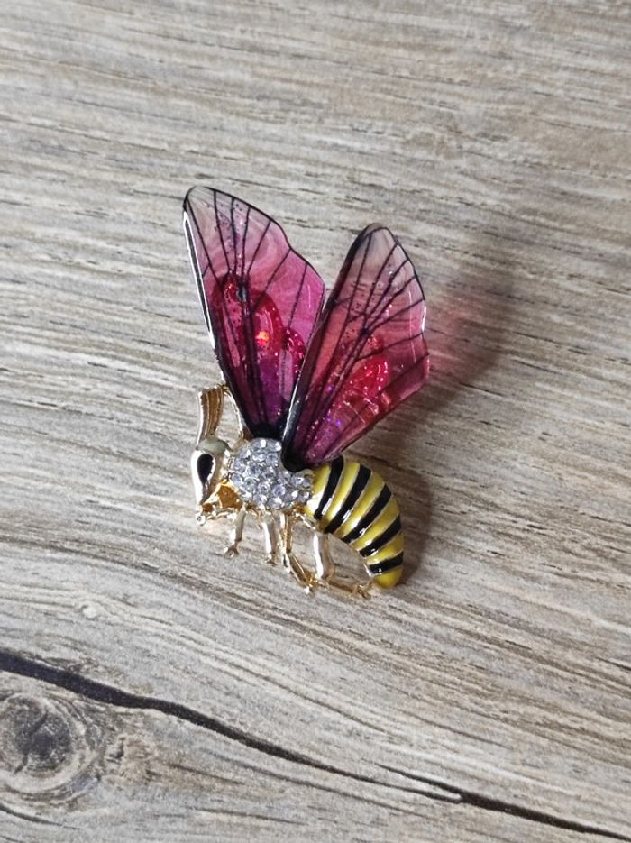 Broche abeille tendances summer vibes - photo numéro 3