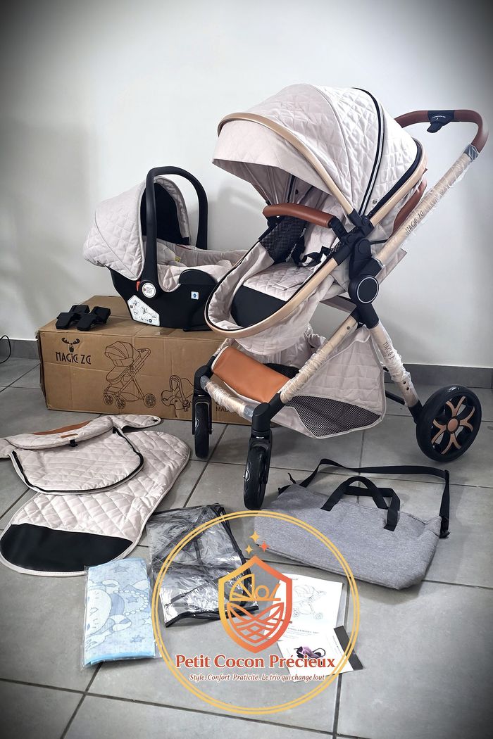 Poussette 3-en-1 Magic ZC Blanche / Neuve / Vendeuse déclarée dans la puériculture.