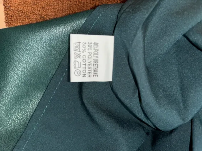 Jupe imitation cuir vert sapin, jupe courte taille L - photo numéro 10