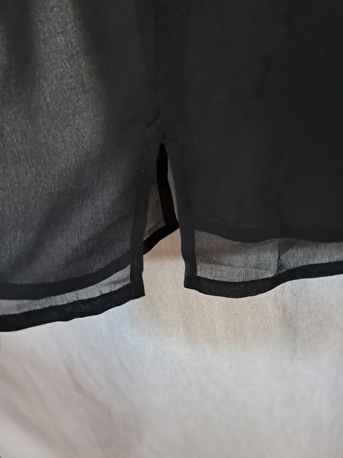 Débardeur très stylé en voile - photo numéro 2