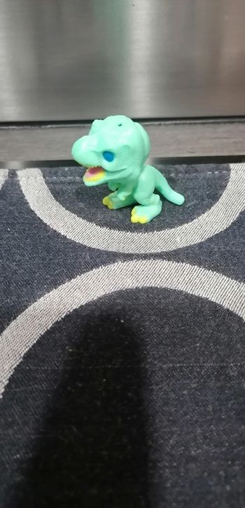 Figurine funko pop Jurassic world Kinder VQ314