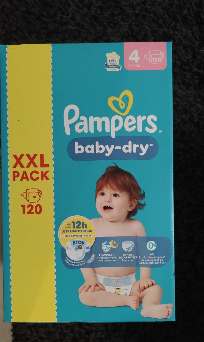 Couches Pampers baby-dry