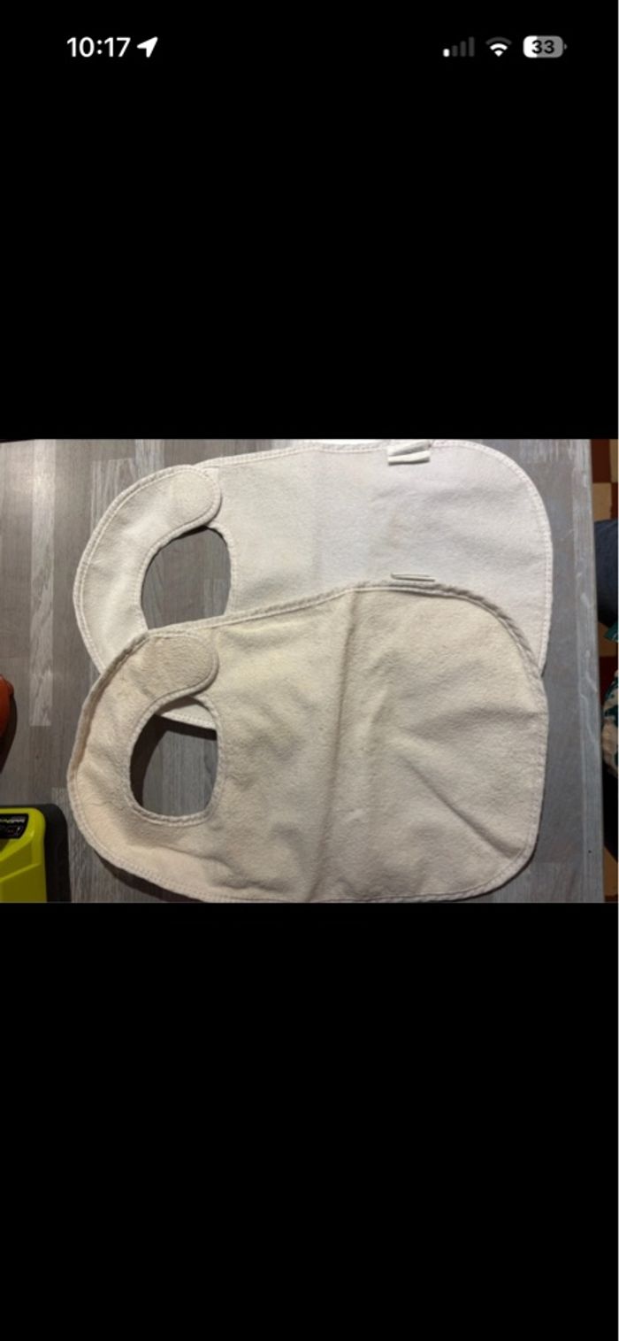 Lot bavoirs - photo numéro 4