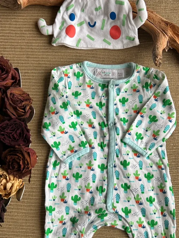 Pyjama et bonnet taille 3 mois - photo numéro 2