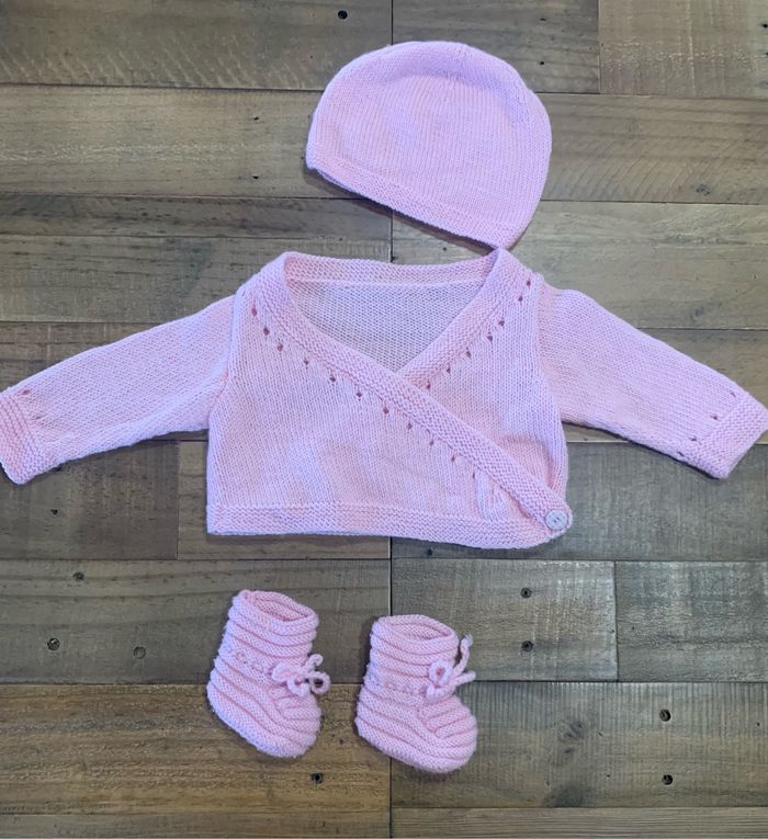 Ensemble bébé en laine - photo numéro 2