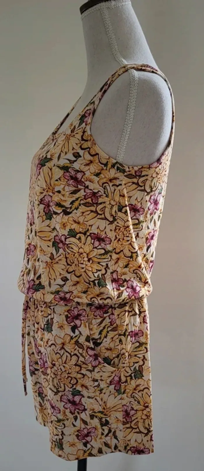 Combishort fleurie jaune et rose Taille 38 - photo numéro 4