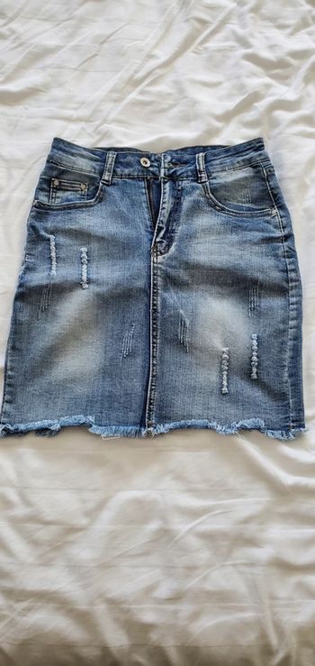 Jupe en jean bleu taille 34/36
