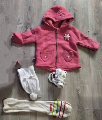 Lot de vêtements fille 18 mois