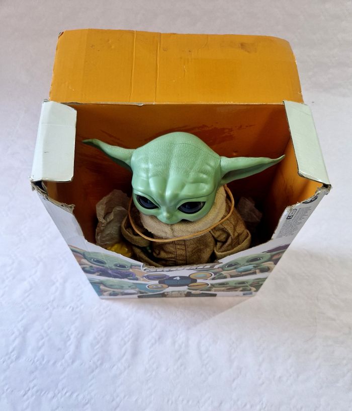 Peluche interactive Star Wars Mandalorian Goûter de Grogu / bebe yoda animatronic - photo numéro 5