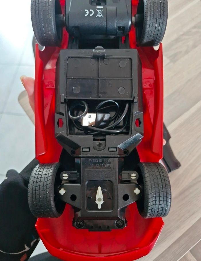 Voiture télécommandée - photo numéro 5