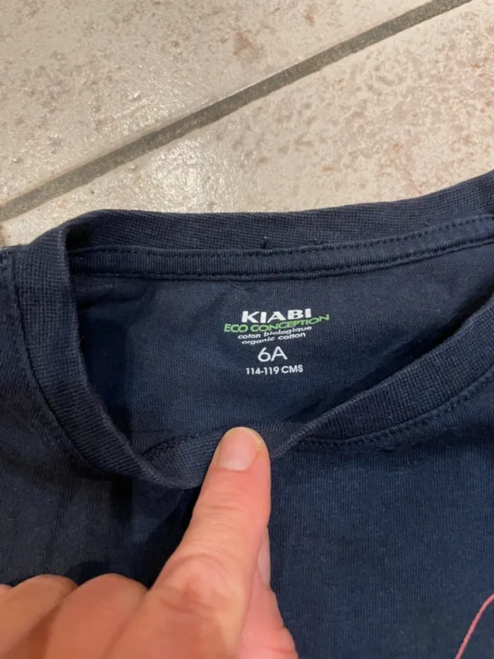2 teeshirts manches longues Kiabi 6ans - photo numéro 5