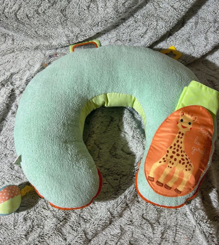 Coussin cale bébé éveil & repos Sophie la Girafe - photo numéro 3