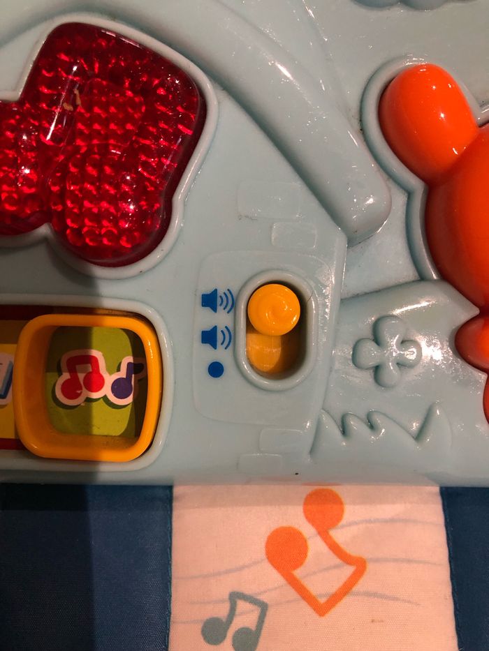 Piano d’éveil bébé - photo numéro 2