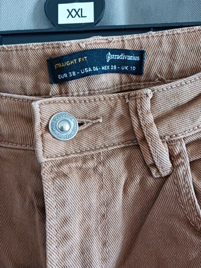 Jean camel straight fit Stradivarius Taille M38 - photo numéro 2