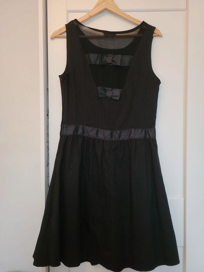 Robe noire 38 cache cache - photo numéro 5