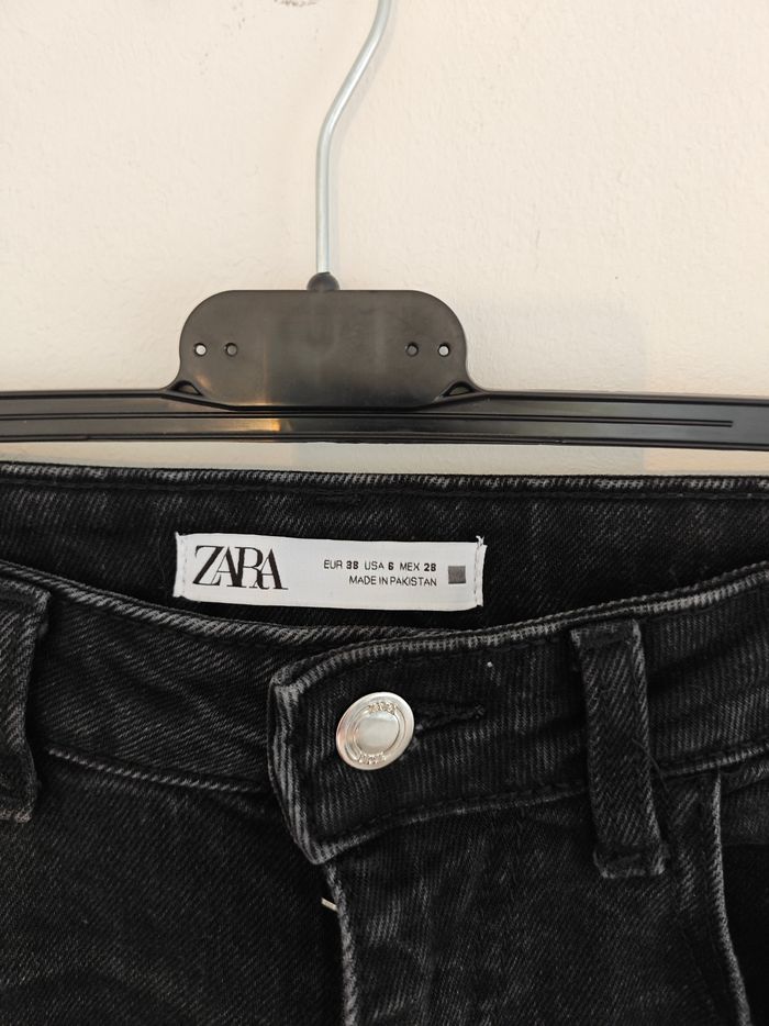 Jeans Zara noir taille 38 - photo numéro 2