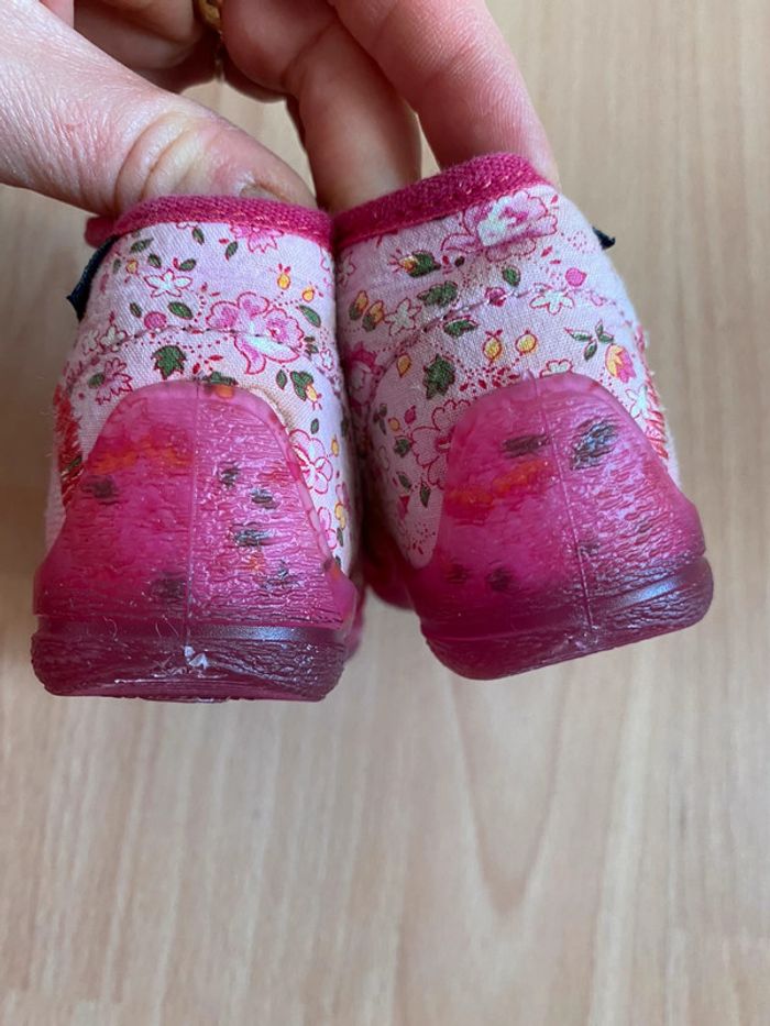 Jolie paire de chaussons roses Bellamy T. 20 fille - photo numéro 5
