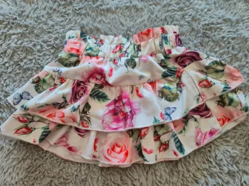 Short maillot bébé fille en excellent état.