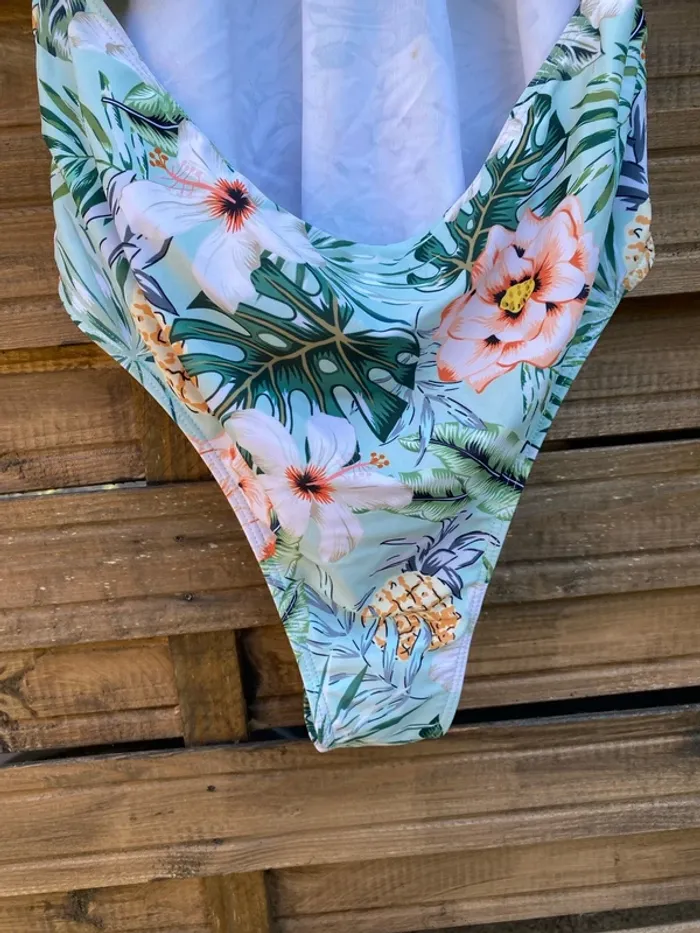 Maillot de bain - photo numéro 2