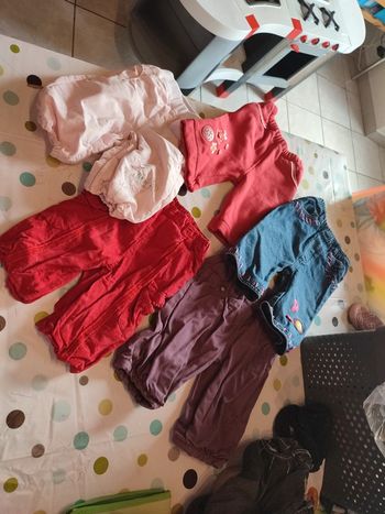 Lot de pantalon taille 6 mois