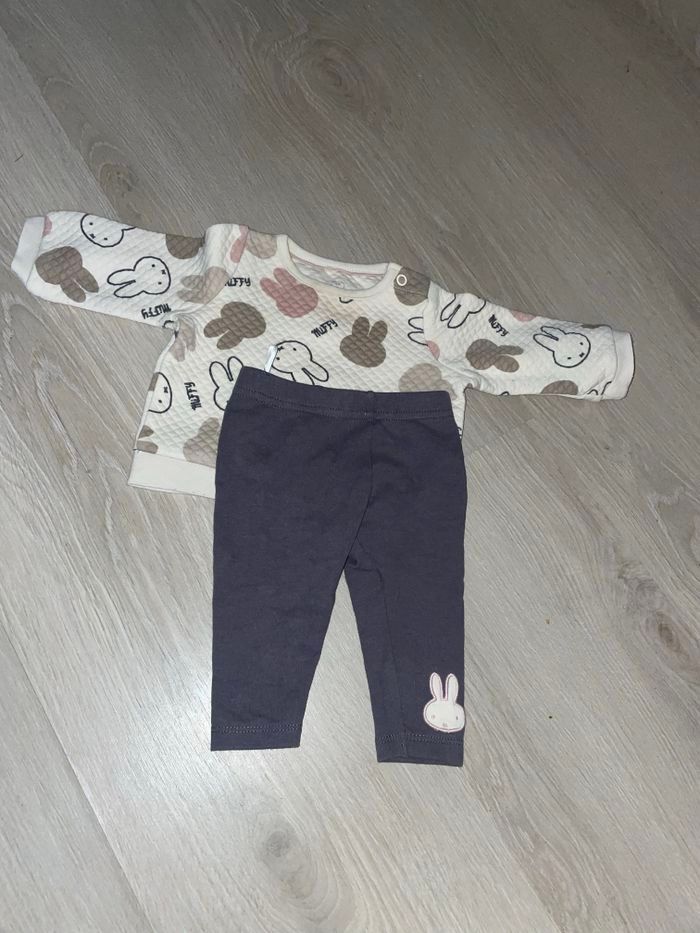 Lot de deux robes et un ensemble - photo numéro 3