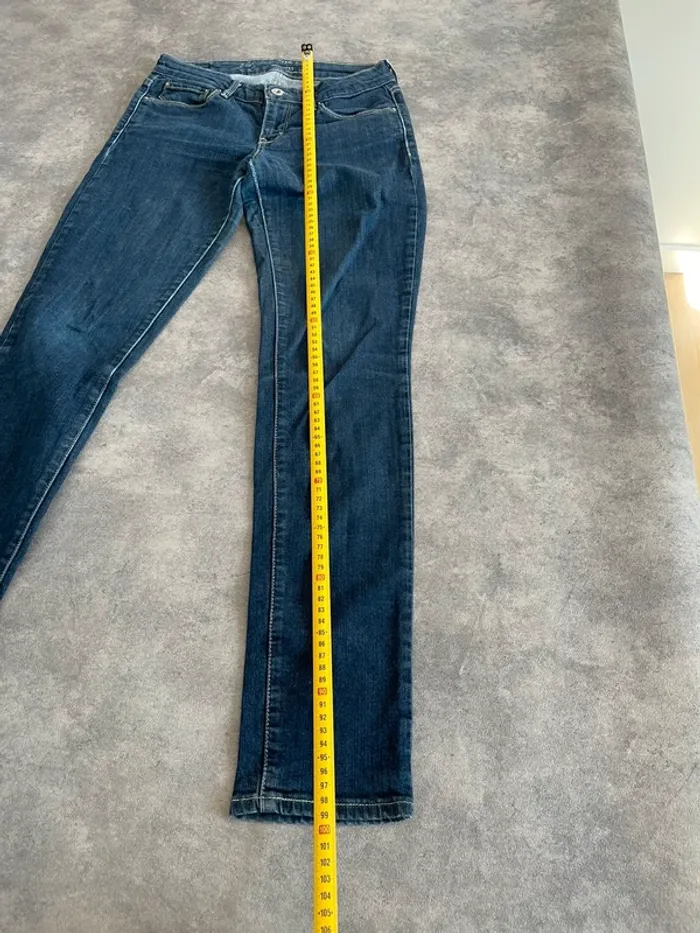 Jean Levi’s Demi Curve W26 L32 - photo numéro 3