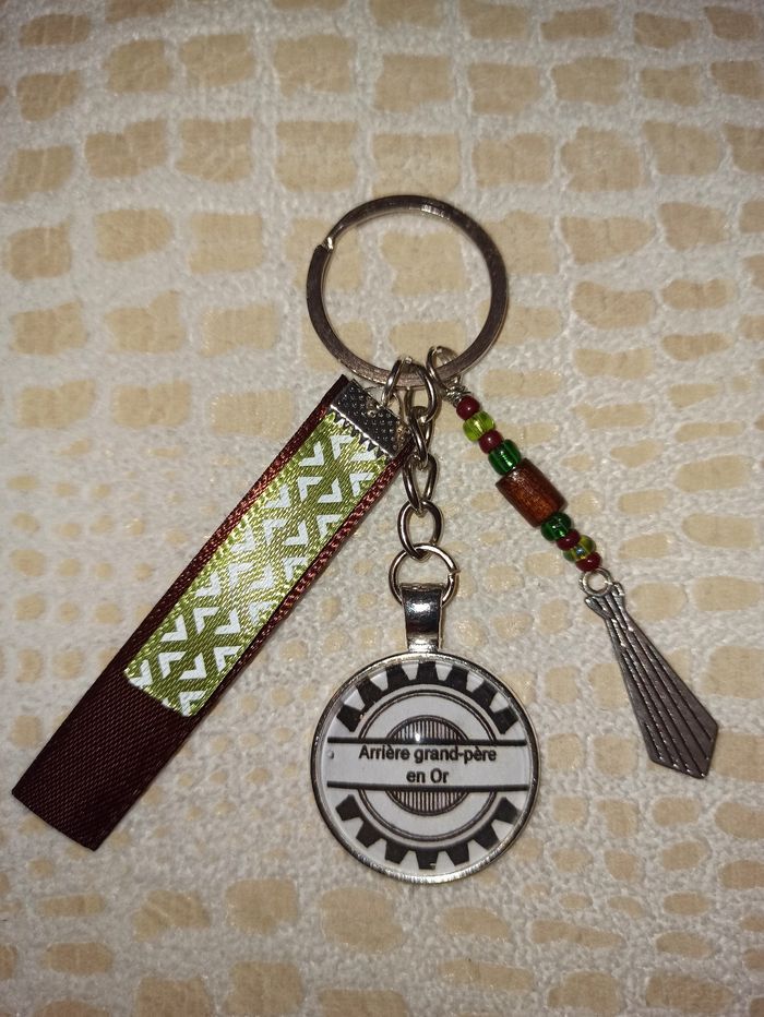 Porte clé arrière grand père " Arrière grand père en or"